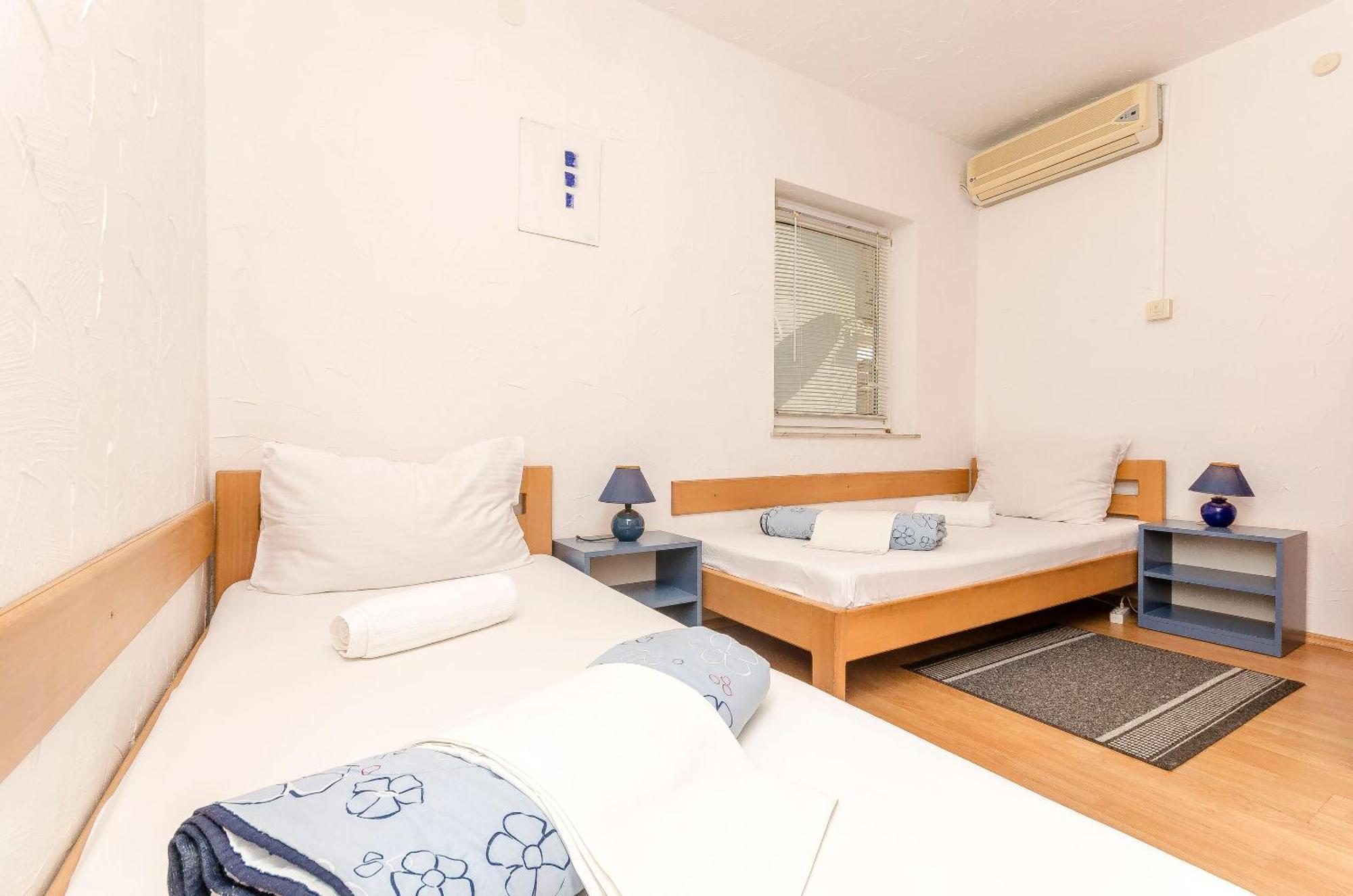 Apartments And Rooms Mladen Vodice Zewnętrze zdjęcie