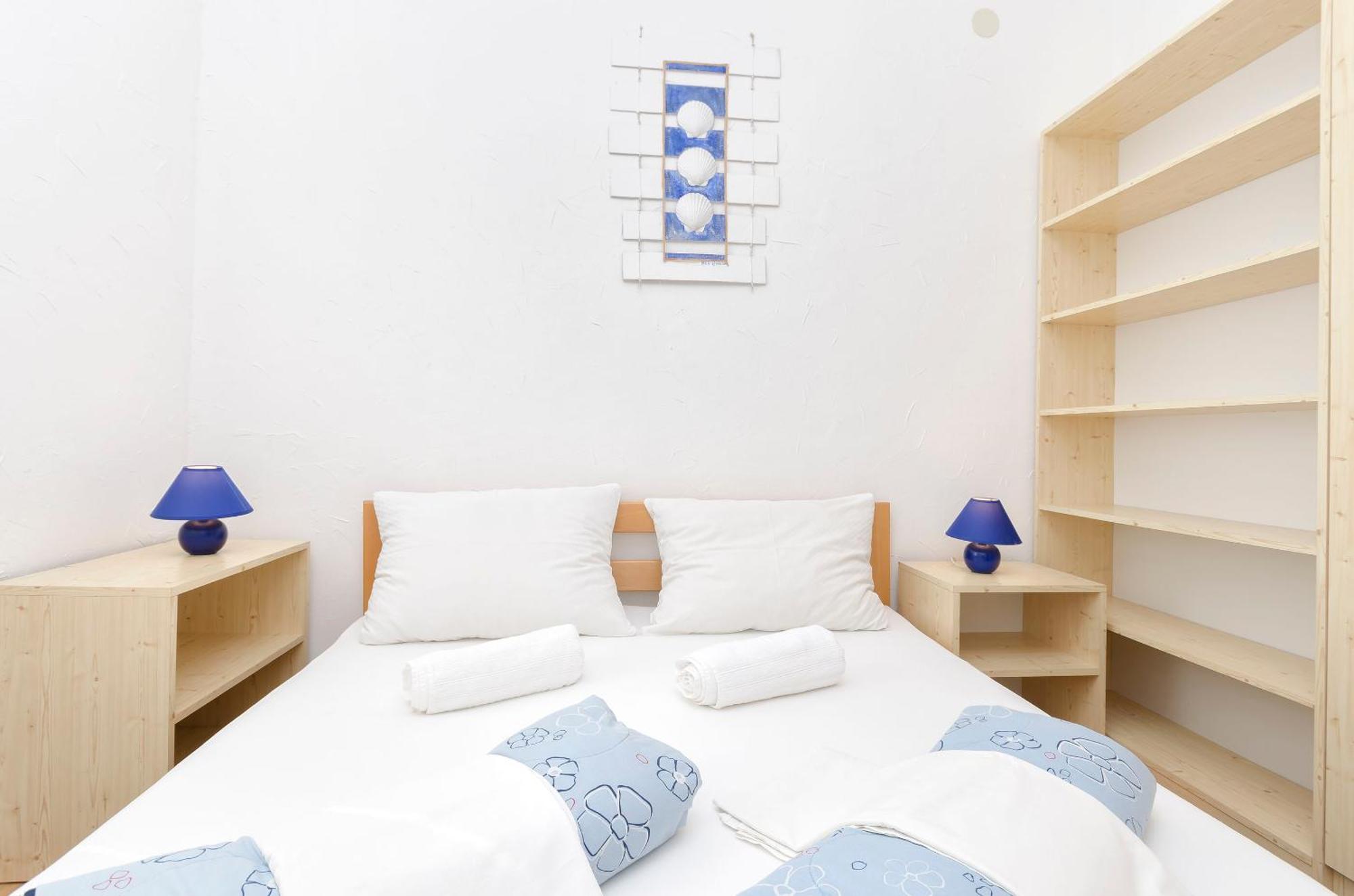 Apartments And Rooms Mladen Vodice Zewnętrze zdjęcie