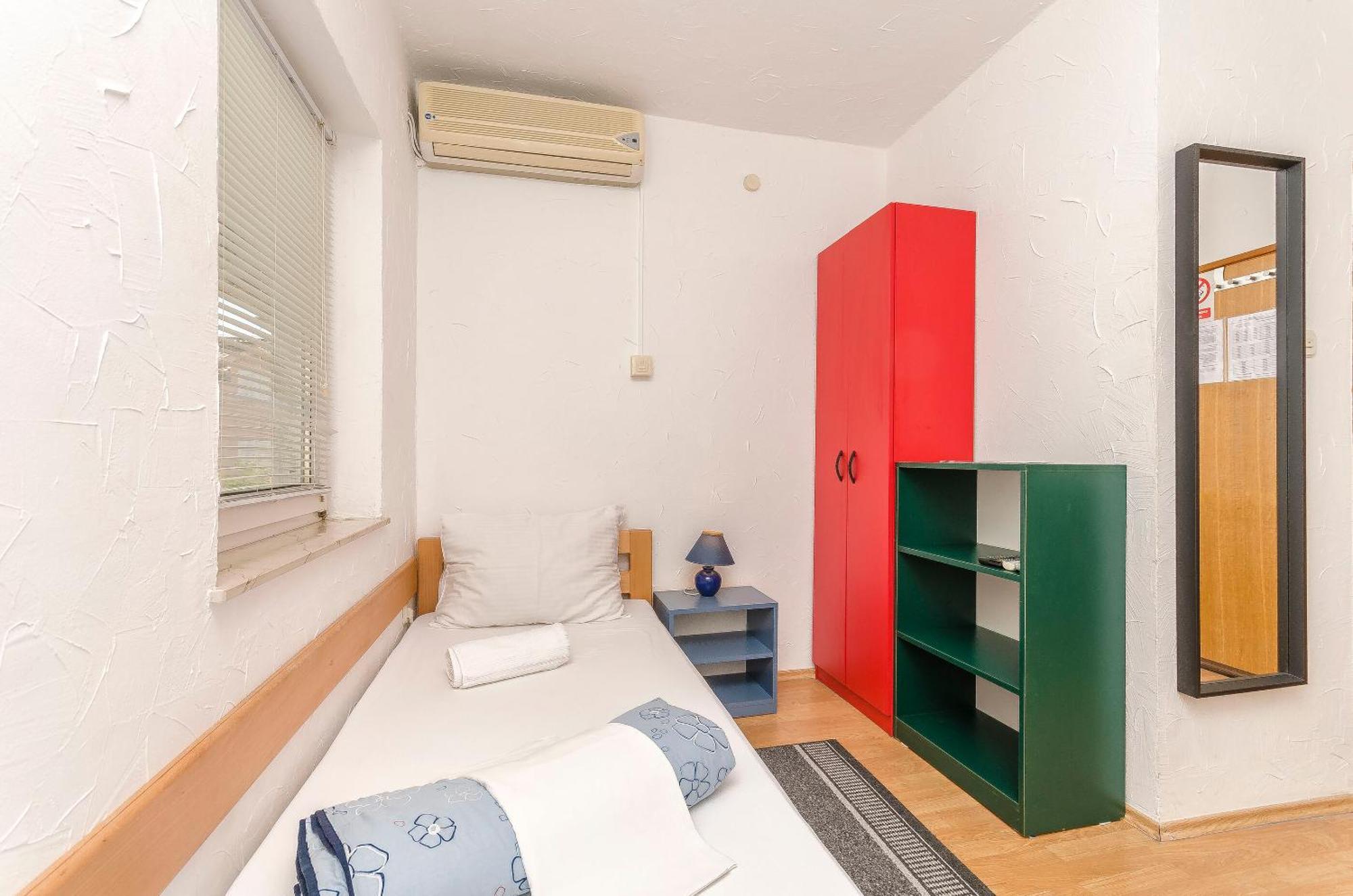 Apartments And Rooms Mladen Vodice Zewnętrze zdjęcie