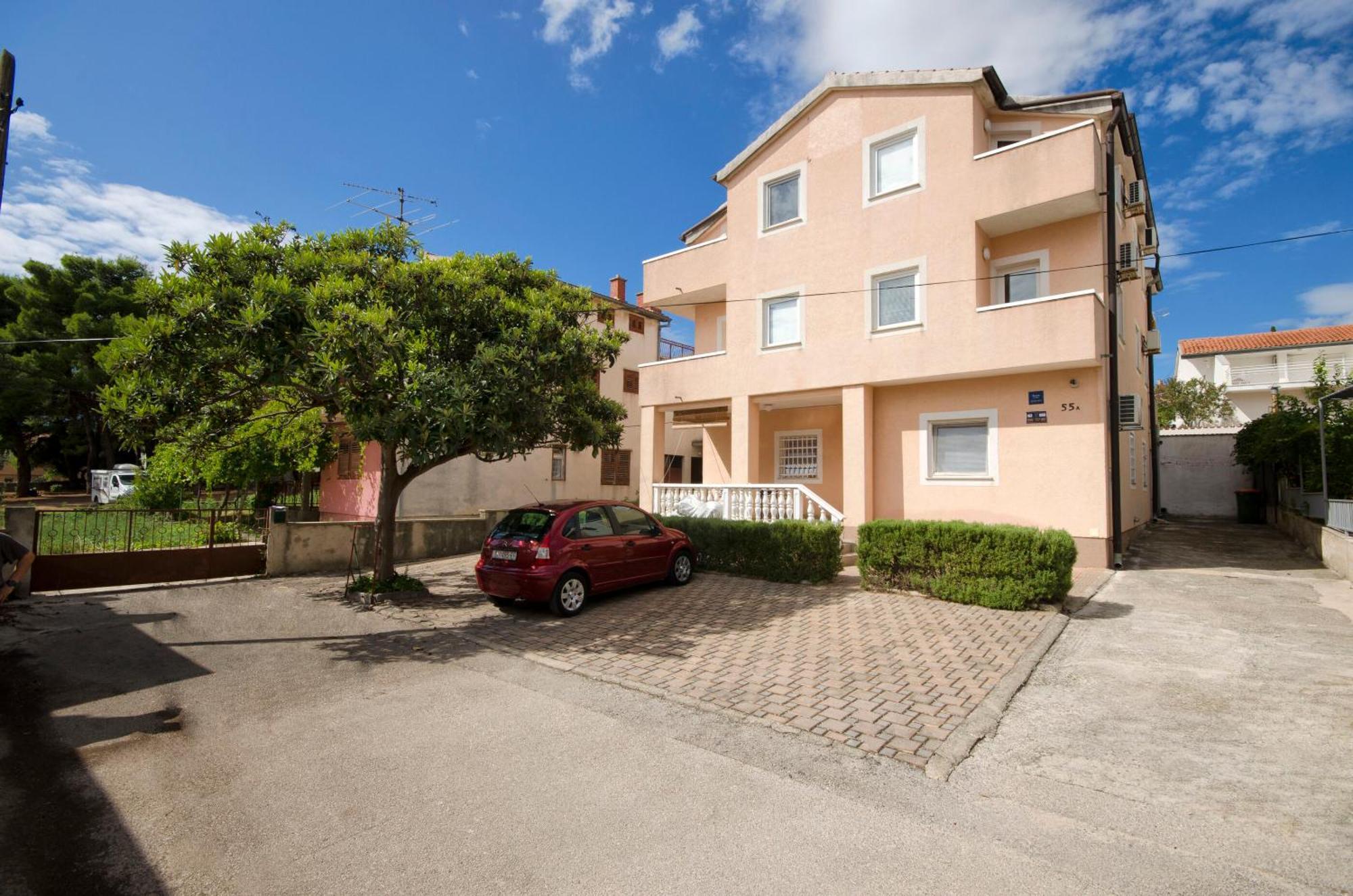 Apartments And Rooms Mladen Vodice Zewnętrze zdjęcie